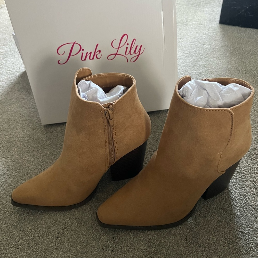 BRAND NEW PINK LILY CECILY BROWN SUEDE BOOTIES SIZE 8